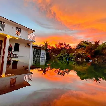 Lakaz Kannell - Cinnamon Room- Luxury Bedroom And Bathroom Infinity Pool Cap Malheureux Exterior photo