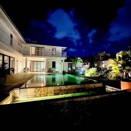 Lakaz Kannell - Cinnamon Room- Luxury Bedroom And Bathroom Infinity Pool Cap Malheureux Exterior photo